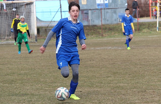 拭目以待 拭目以待